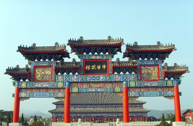 聯(lián)線：蓬萊閣、青島市內(nèi)、嶗山、旅順、金石灘五日游